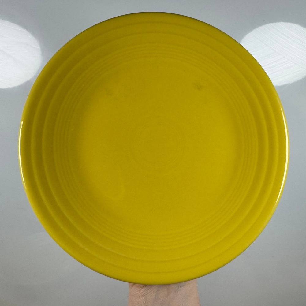 Fiesta 9" Classic Rim Luncheon Plate Yellow Homer Laughlin China Co USA Made